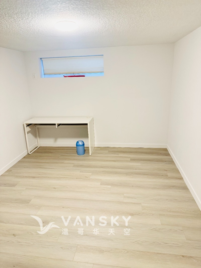 260223095150_bedroom 5.jpg